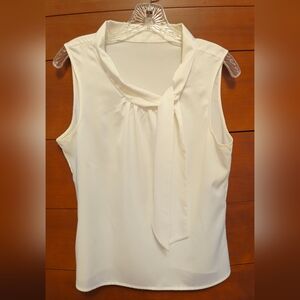 Review Australia Elegant White Sleeveless Blouse
